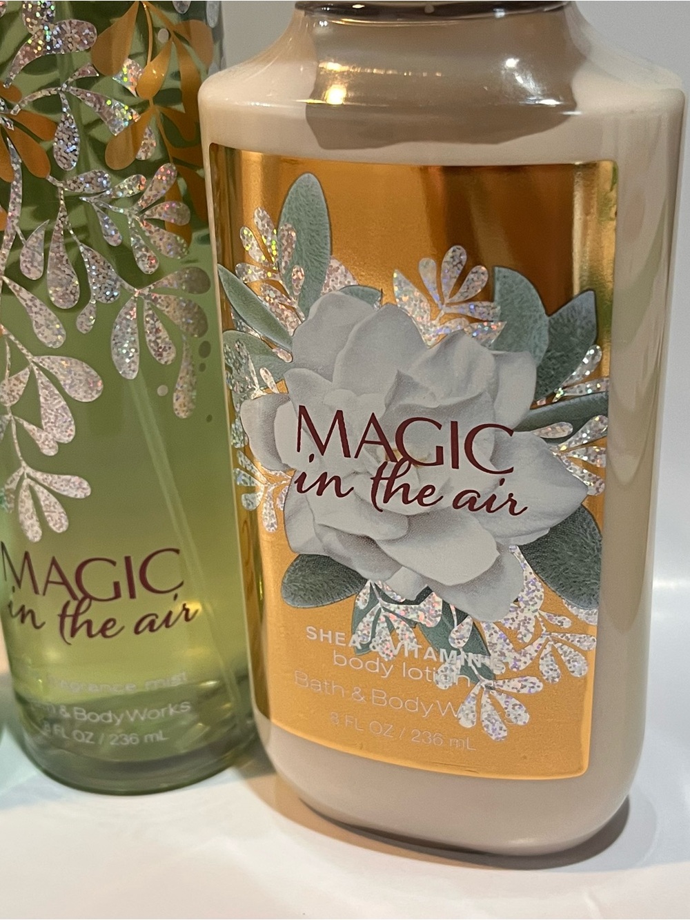 Bath & Body Works MAGIC IN THE AIR 3pc Lotion, Spray, & Shower Gel - Picture 2 of 5